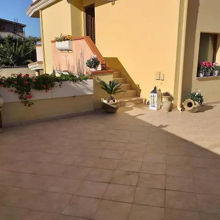 Exclusive Use Swimming Pool Available From 1may To 30 October *