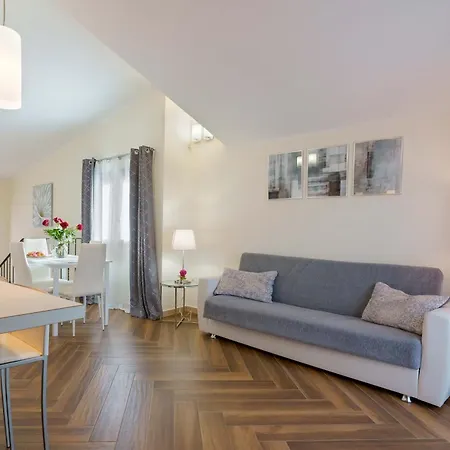 بيت للعطل Exclusive Use Swimming Pool Available From 1may To 30 October كالياري