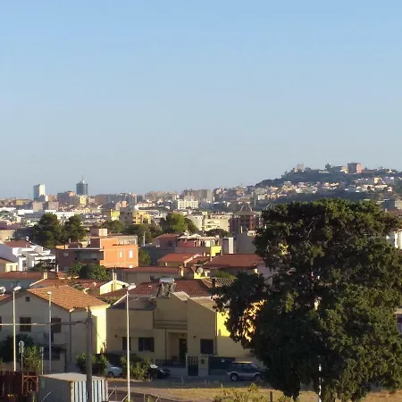 Exclusive Use Swimming Pool Available From 1may To 30 October بيت للعطل كالياري