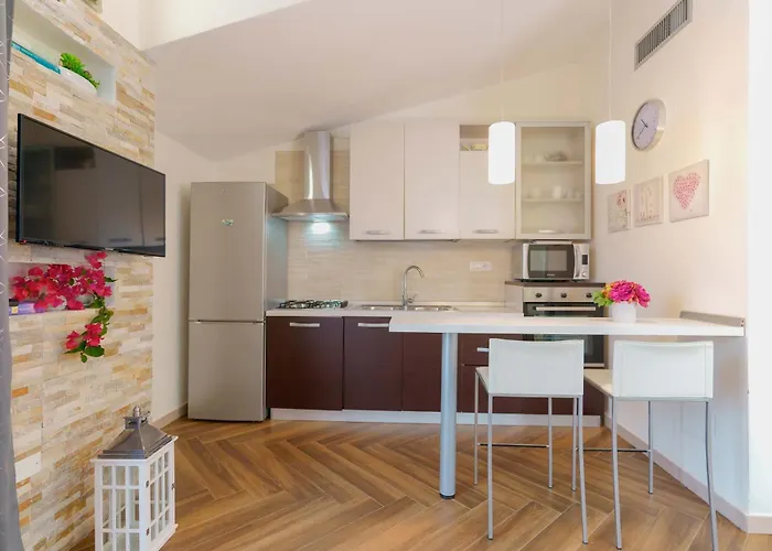 Nyaraló Exclusive Use Swimming Pool Available From 1may To 30 October Cagliari